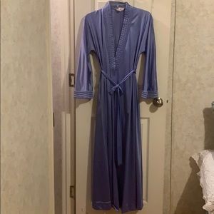 Blue robe vanity fair